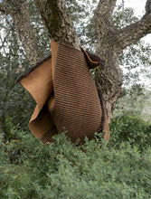 Garden Black 300x400