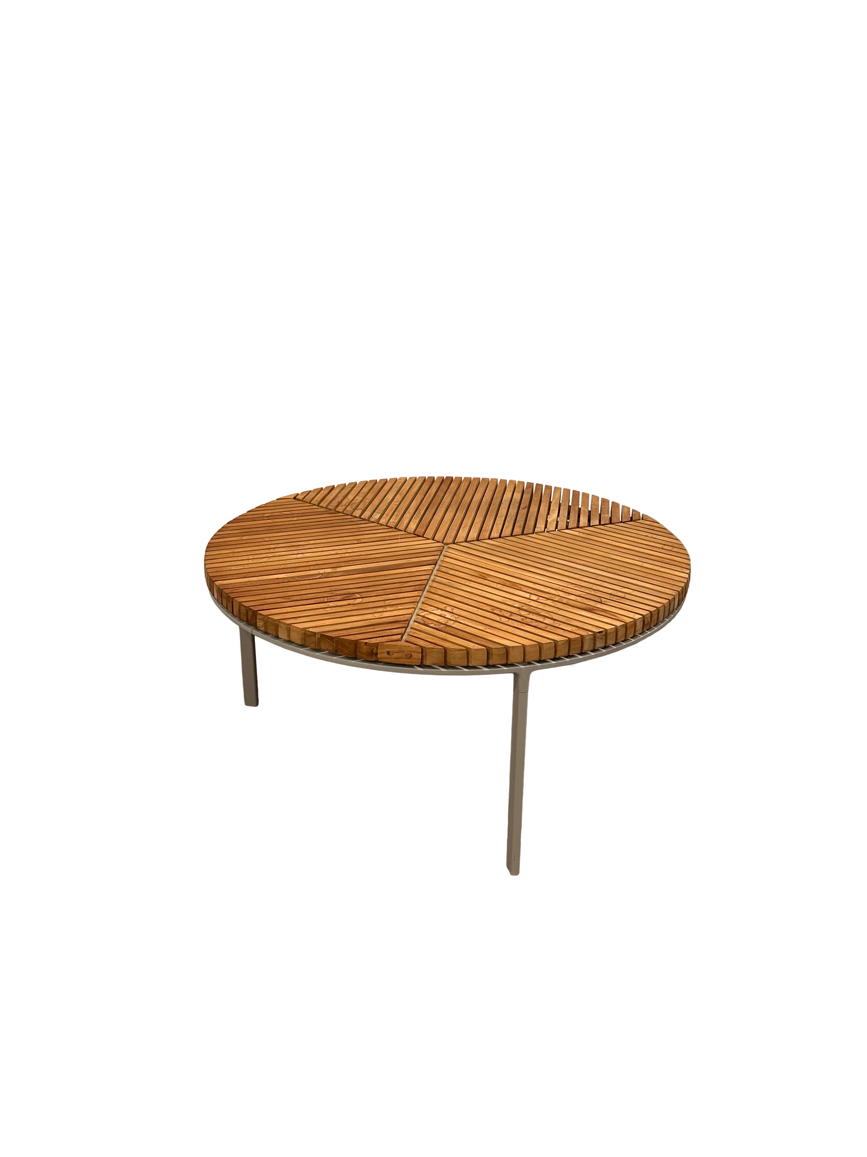 Vipp716 Open Air Coffee Table Ø90