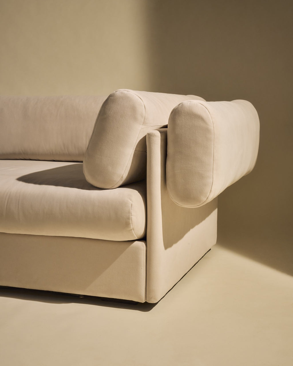 Elogio Sofa, Fully Upholstered