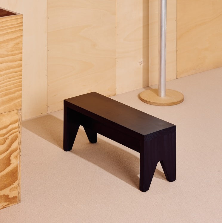 Manolito Stool