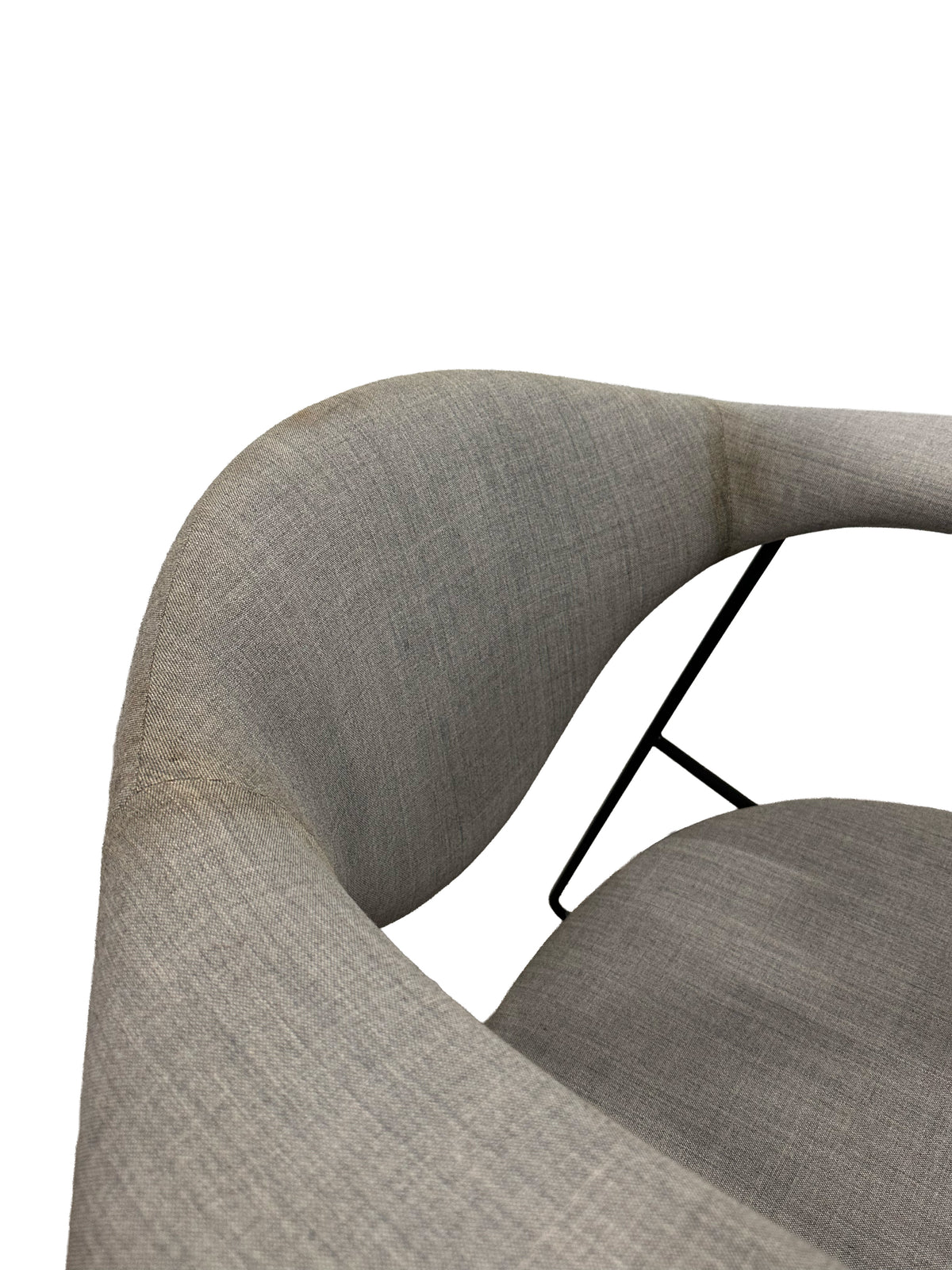 Masculo Lounge Chair by Gubi