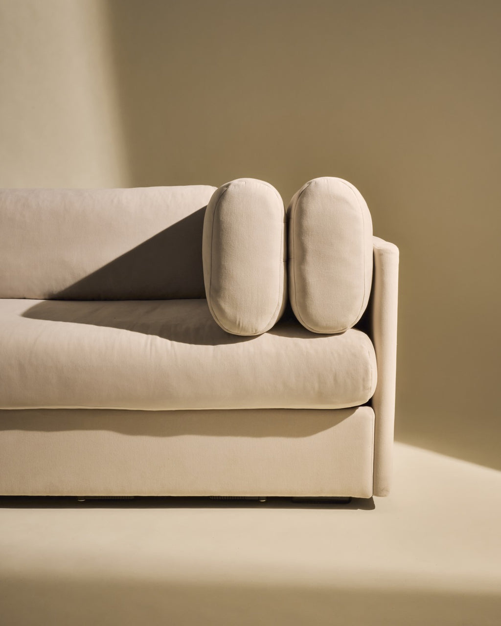 Elogio Sofa, Fully Upholstered