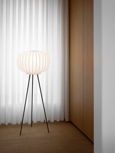 Vipp581 Paper Floor Lamp