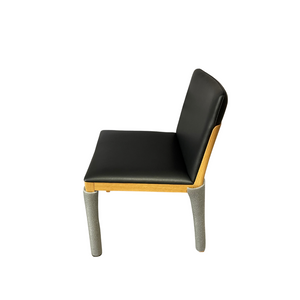Beatrice Sedia Chair by Poltrona Frau