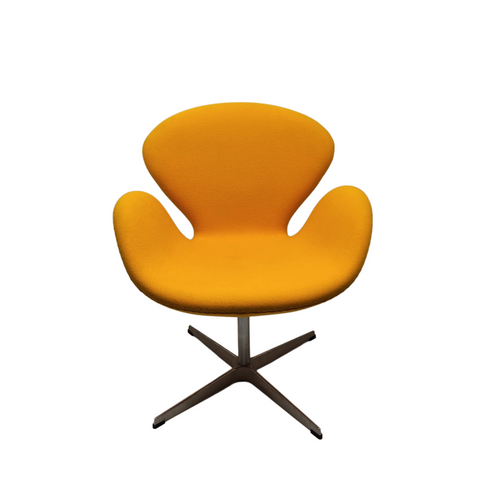 Swan Easy Chair - Orange by Fritz Hansen