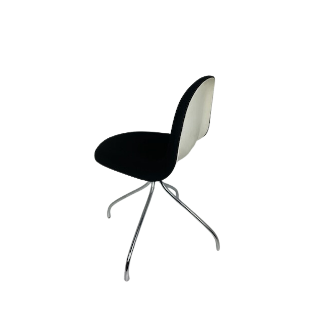 92 3D Chair by GUBI